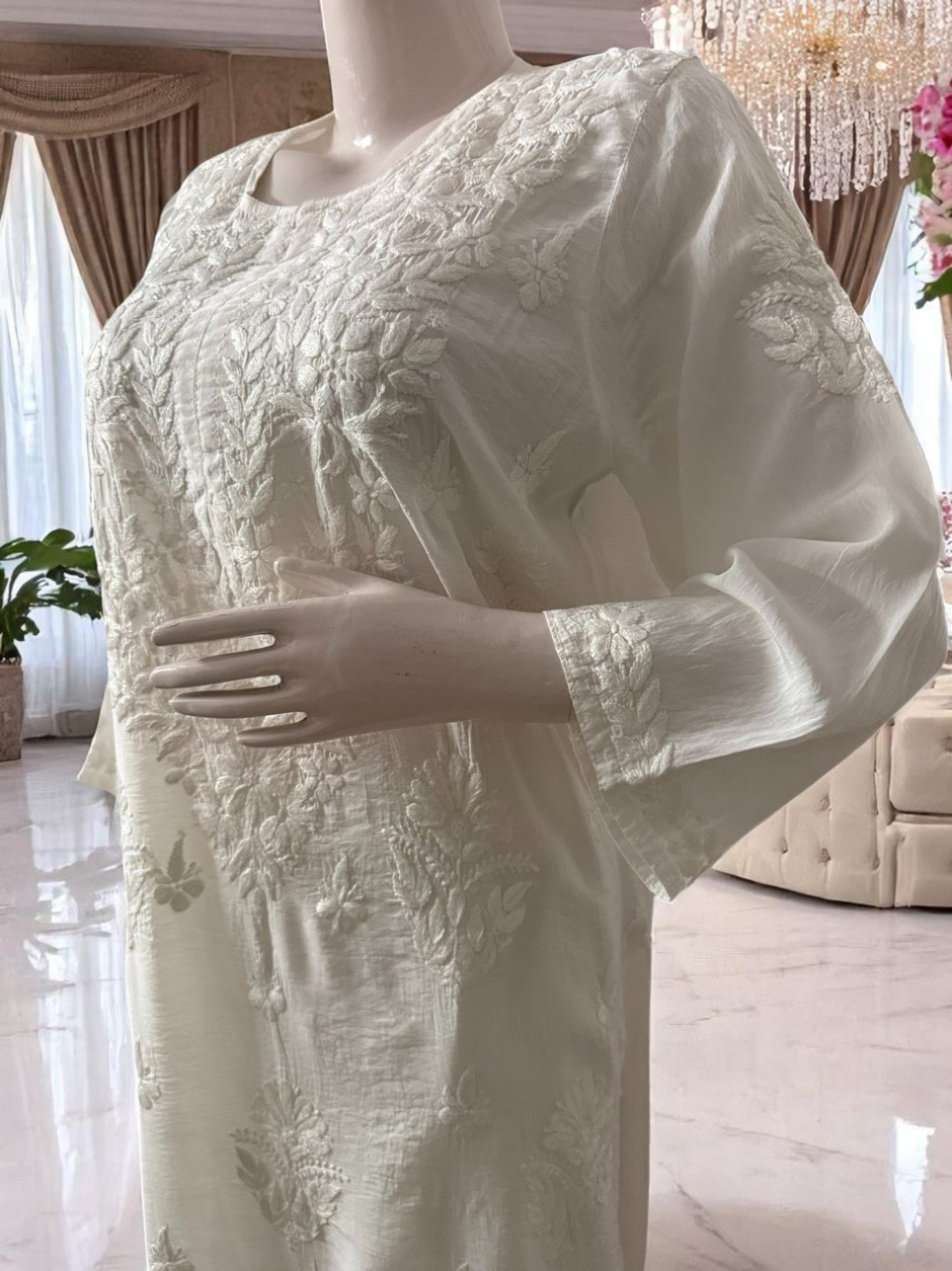 WHITE MUSLIN CHIKANKARI KURTI WITH GHAS PATTI