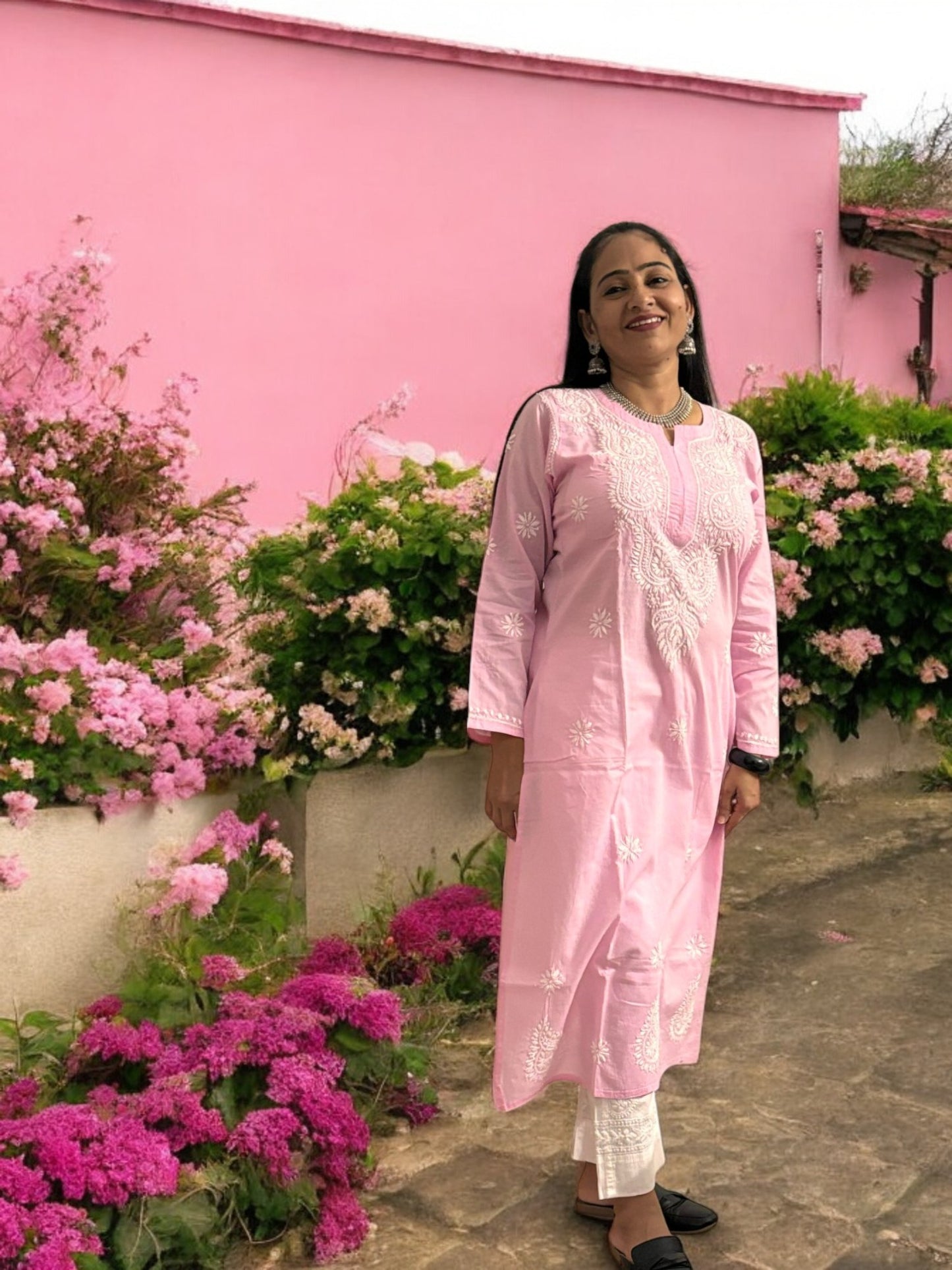 LIGHT PINK NIRVI COTTON CHIKANKARI STRAIGHT KURTI