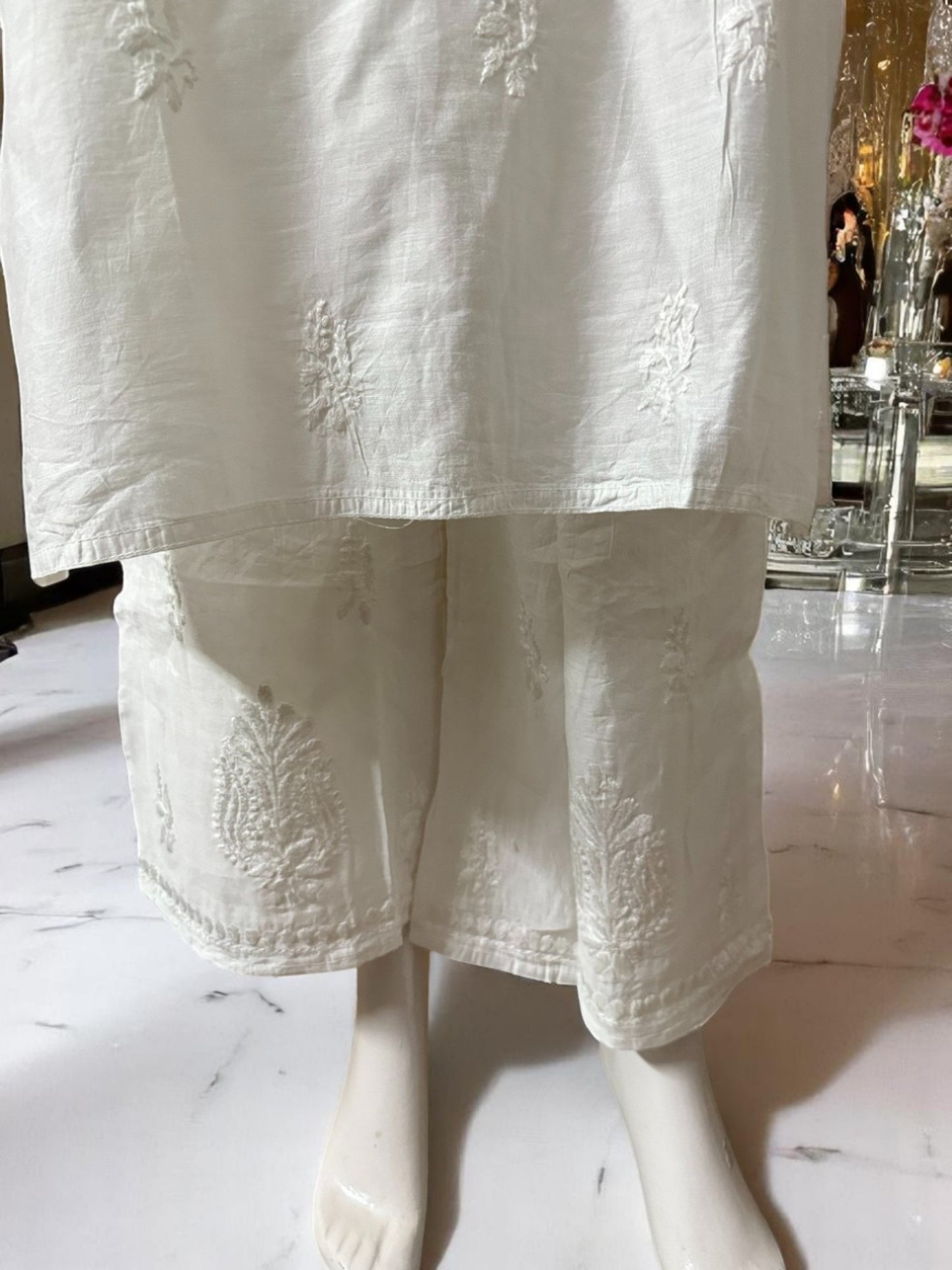 WHITE COLOR CHANDERI COTTON SUIT WITH CHIKANKARI