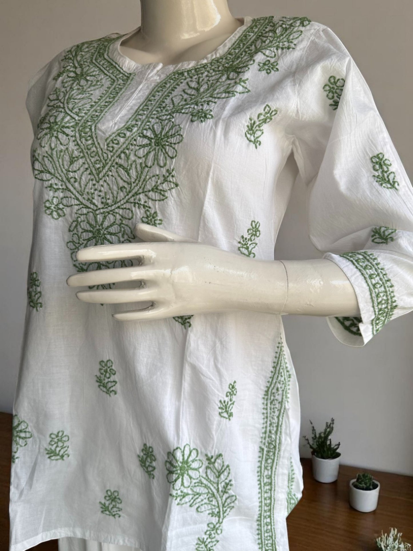 SHORT CHIKANKARI KURTI - LEAF GREEN ON WHITE