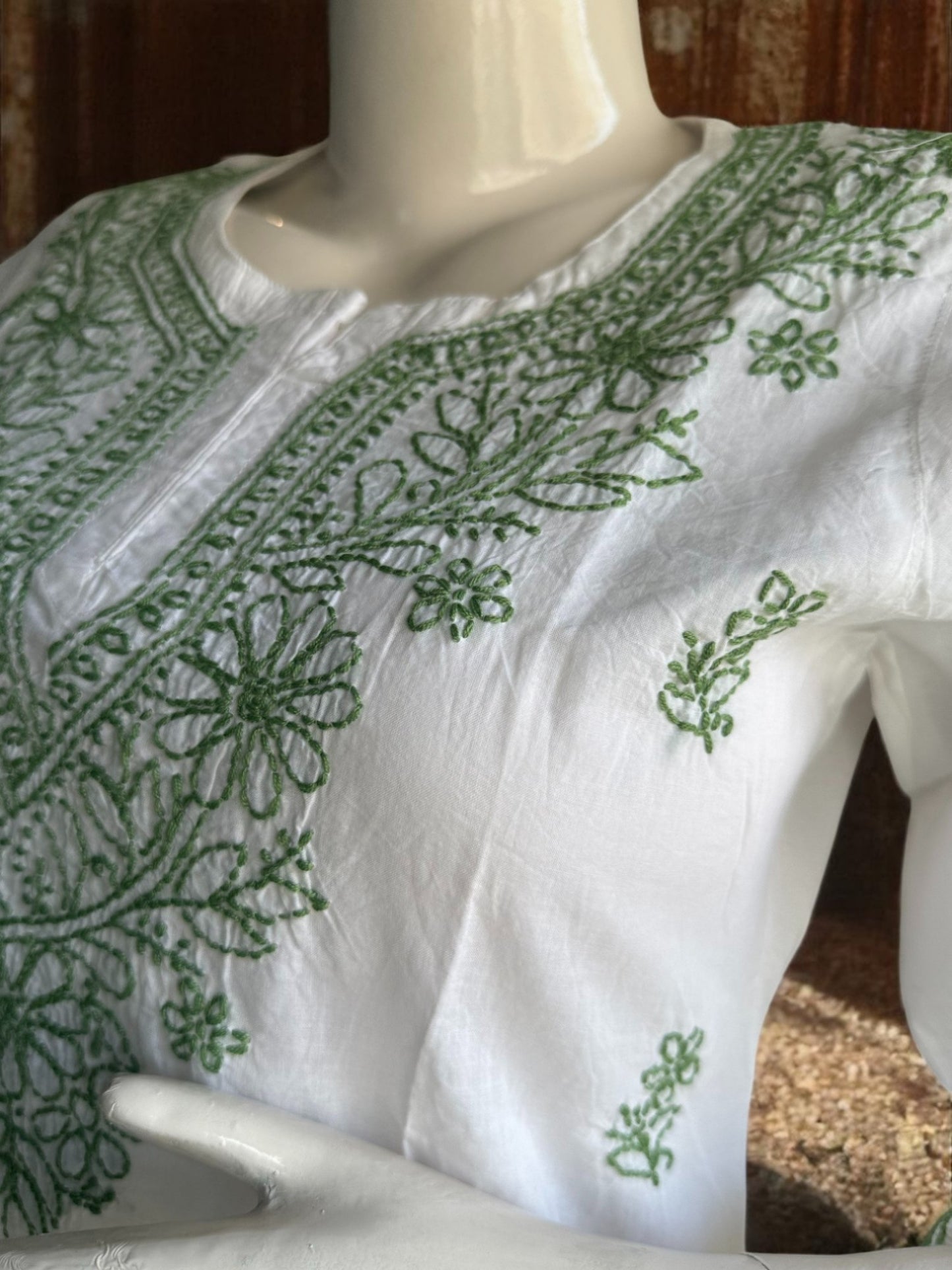 SHORT CHIKANKARI KURTI - LEAF GREEN ON WHITE