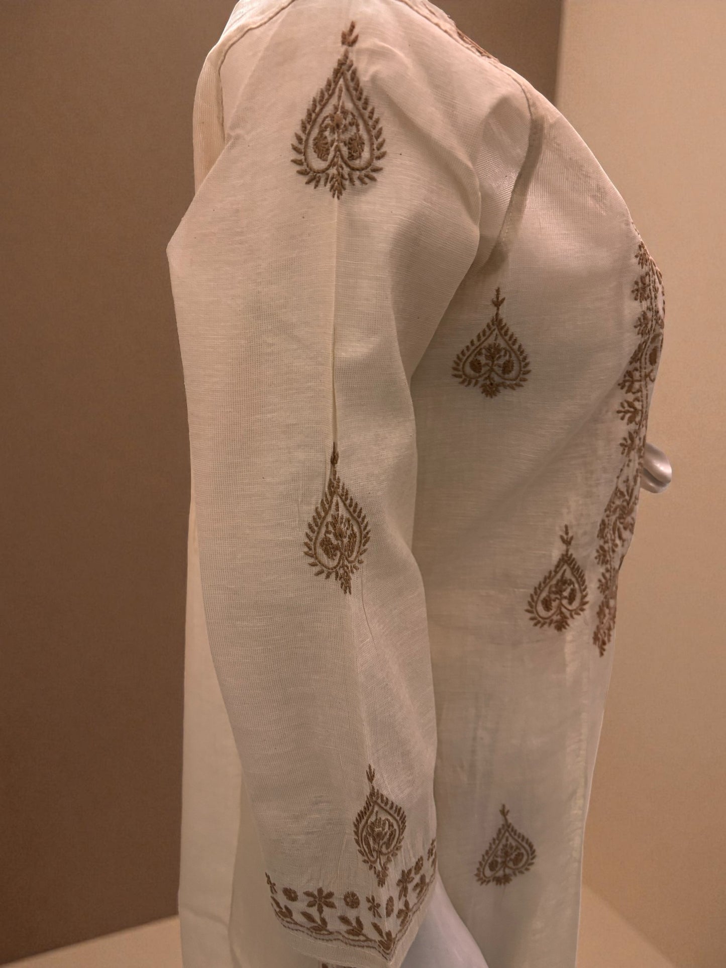TISSUE COTTON PREMIUM HAND-EMBROIDERED CHIKANKARI KURTA -WINE