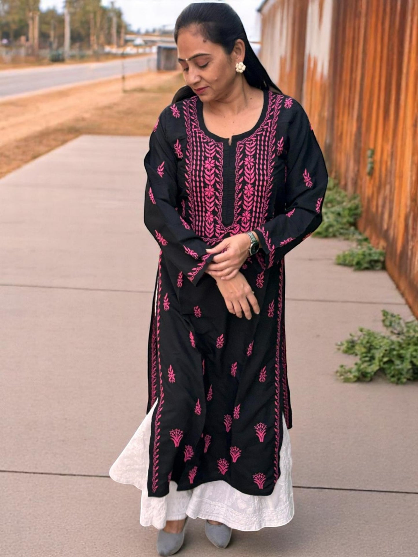 BLACK NOORI STYLE HANDCRAFTED CHIKANKARI STRAIGHT KURTI