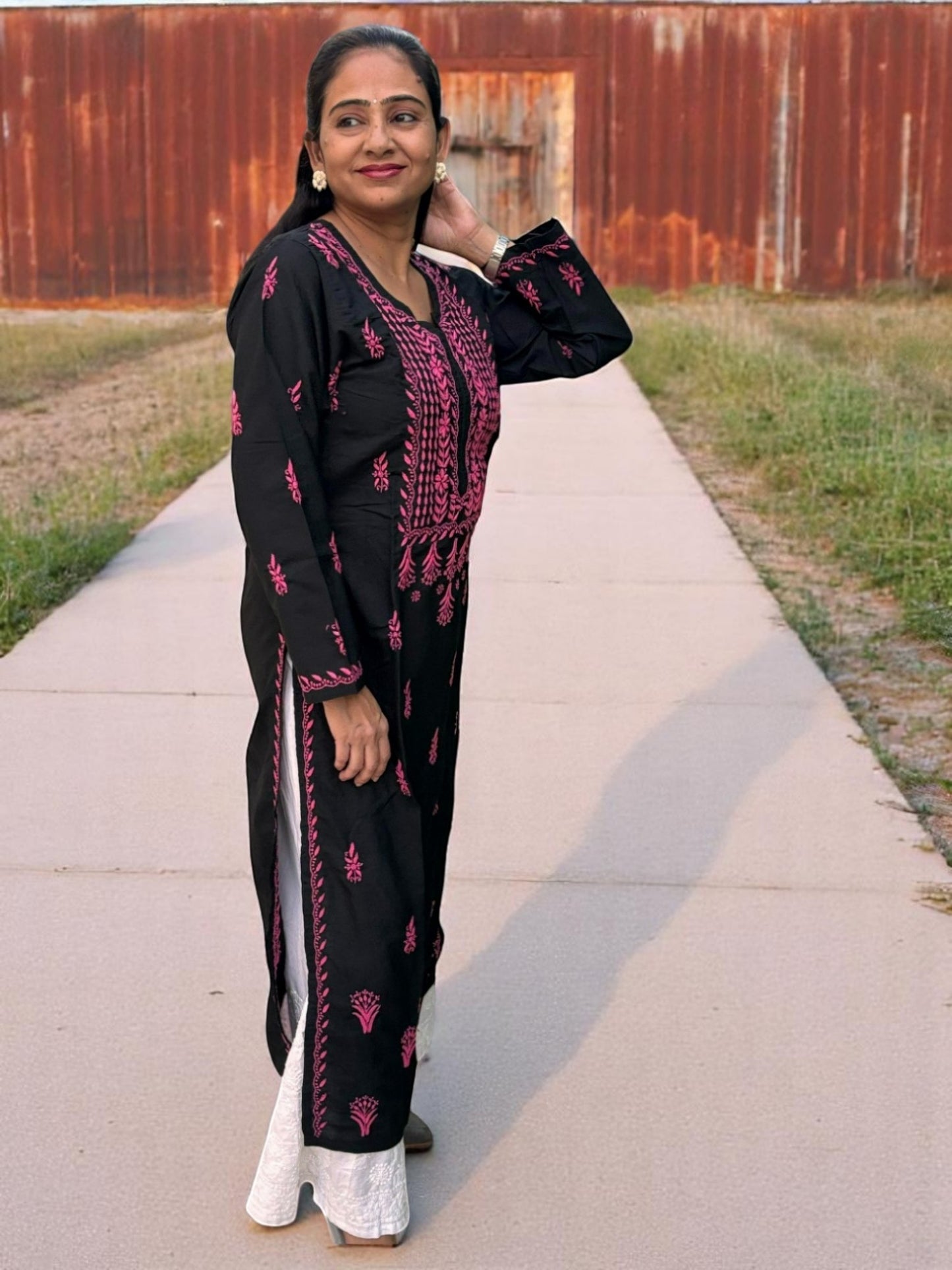 BLACK NOORI STYLE HANDCRAFTED CHIKANKARI STRAIGHT KURTI