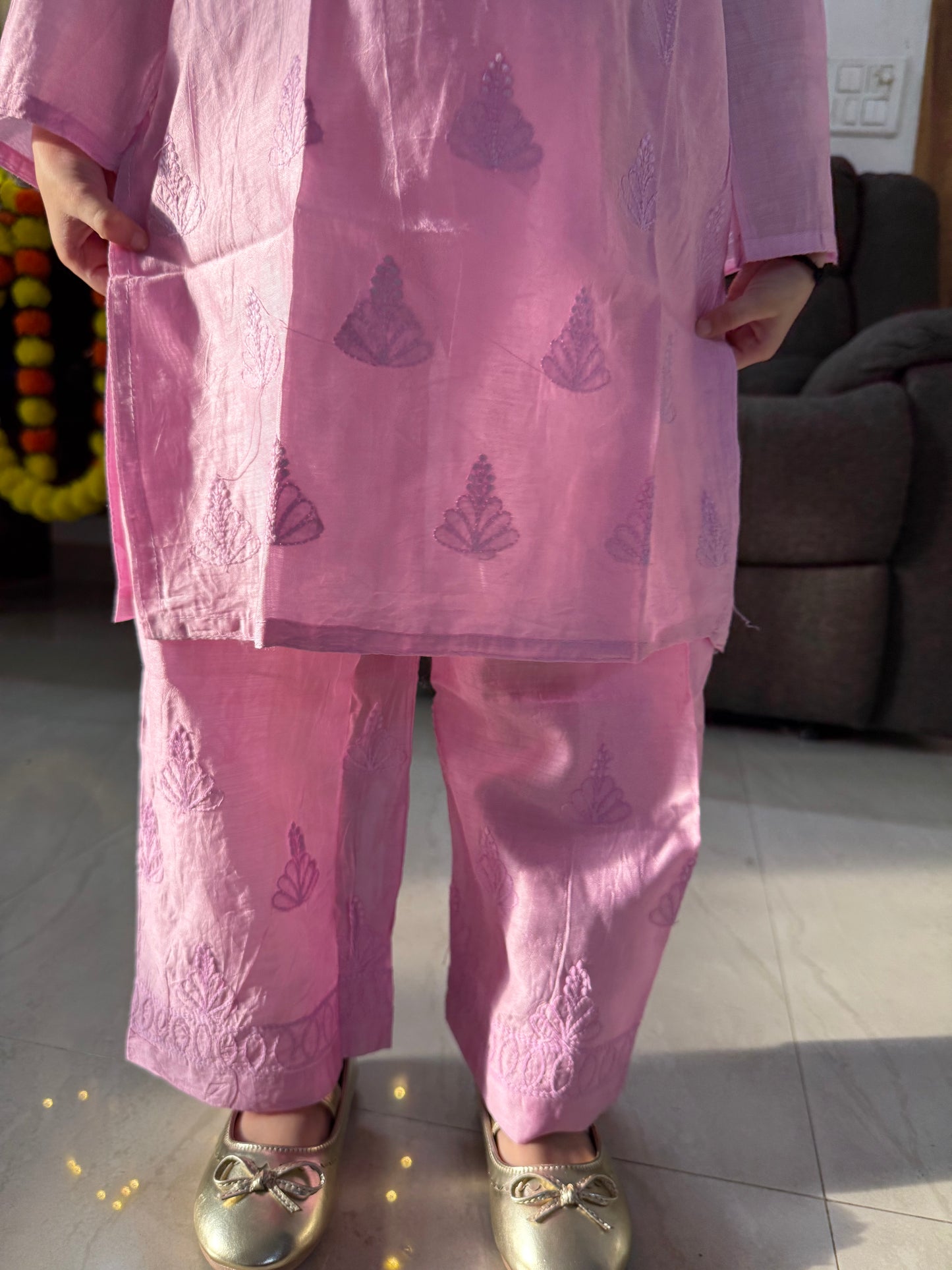 GIRLS CHANDERI SILK CHIKANKARI KURTA SET