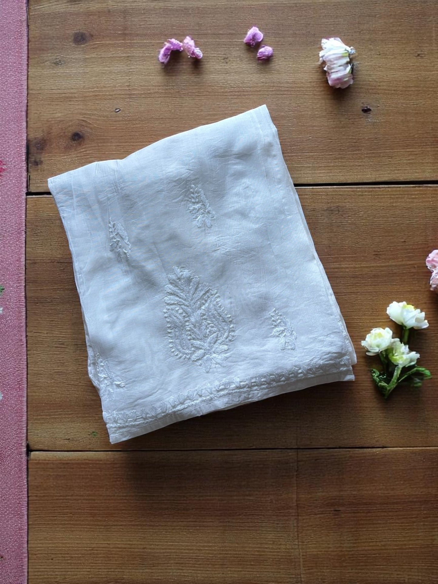 WHITE COLOR CHANDERI COTTON SUIT WITH CHIKANKARI