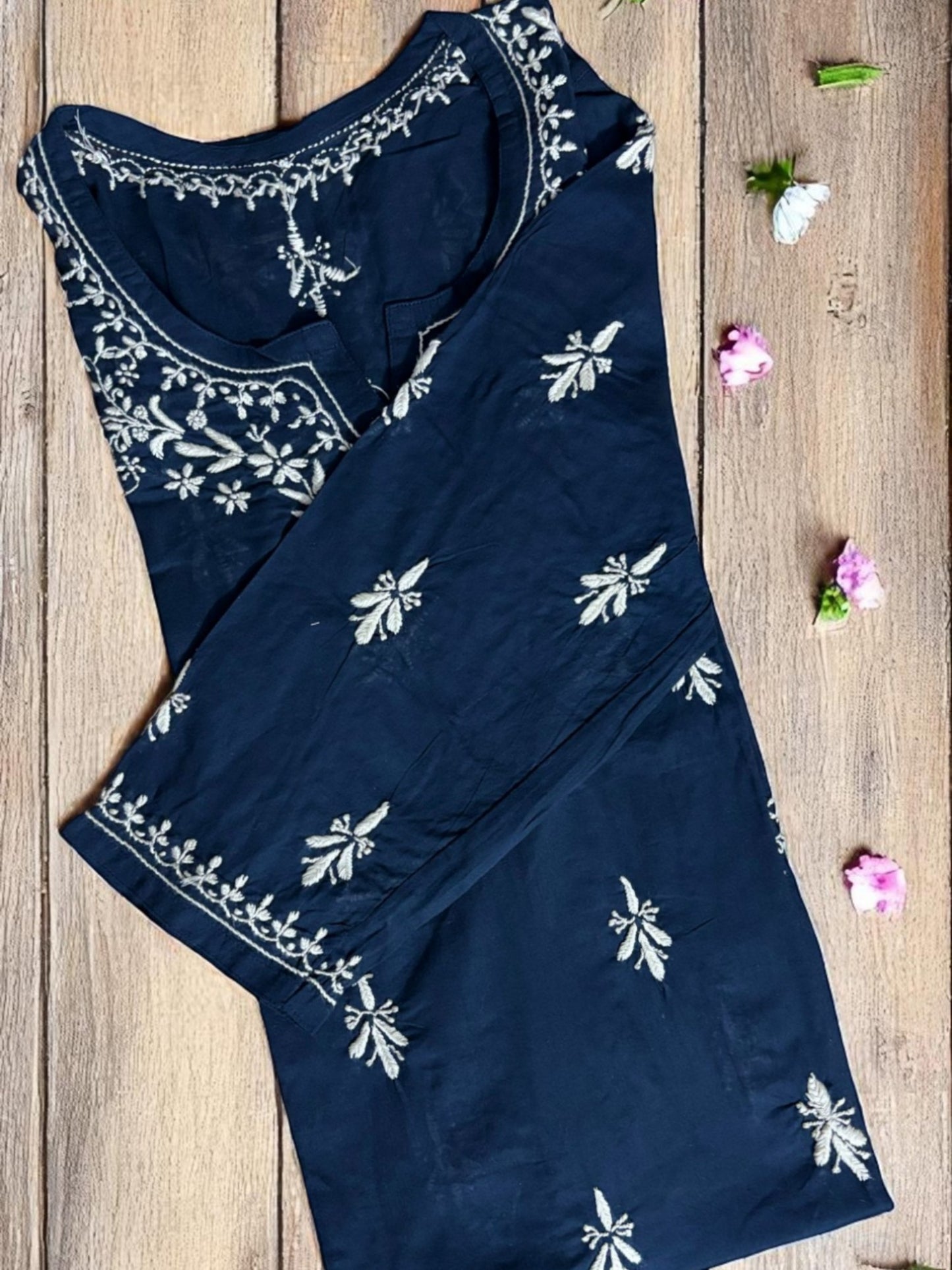 BLACK NOORI STYLE HANDCRAFTED CHIKANKARI STRAIGHT KURTI