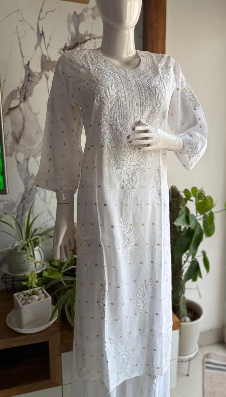 WHITE COLOR MUSLIN CHIKANKARI KURTI