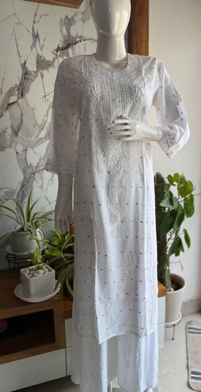 WHITE COLOR MUSLIN CHIKANKARI KURTI