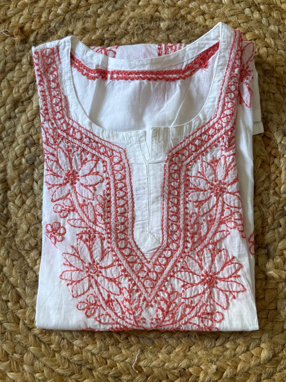 SHORT CHIKANKARI KURTI TURQUOISE ON WHITE S-40