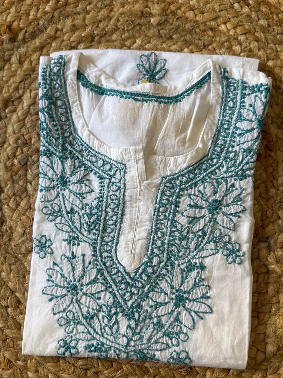 SHORT CHIKANKARI KURTI TURQUOISE ON WHITE S-40