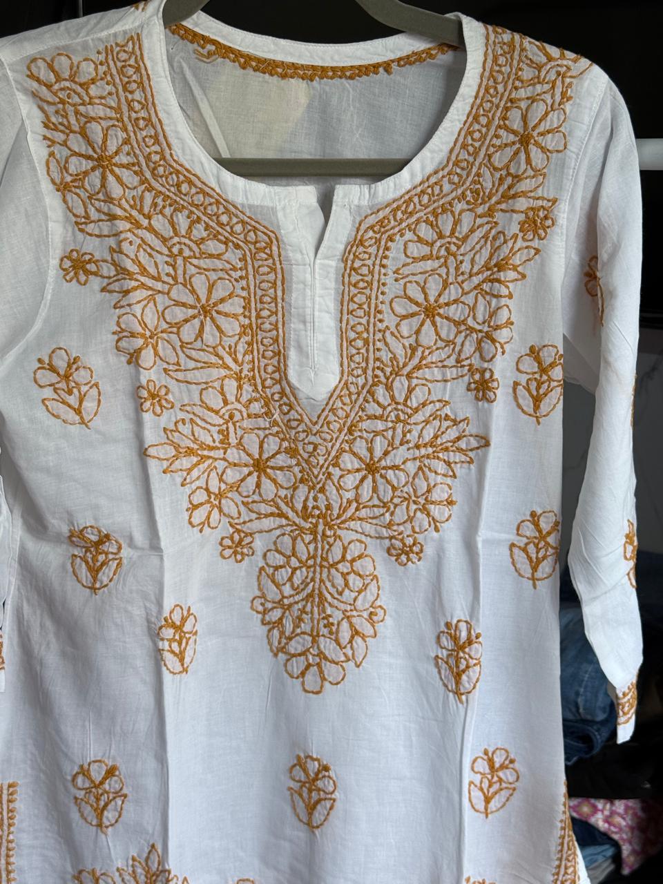 SHORT CHIKANKARI KURTI - BLUE ON WHITE S-38