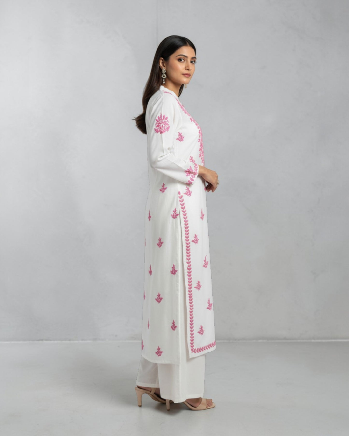 RAYON HAND-EMBROIDERED LUCKNOWI GHASPATTI CHIKANKARI KURTA