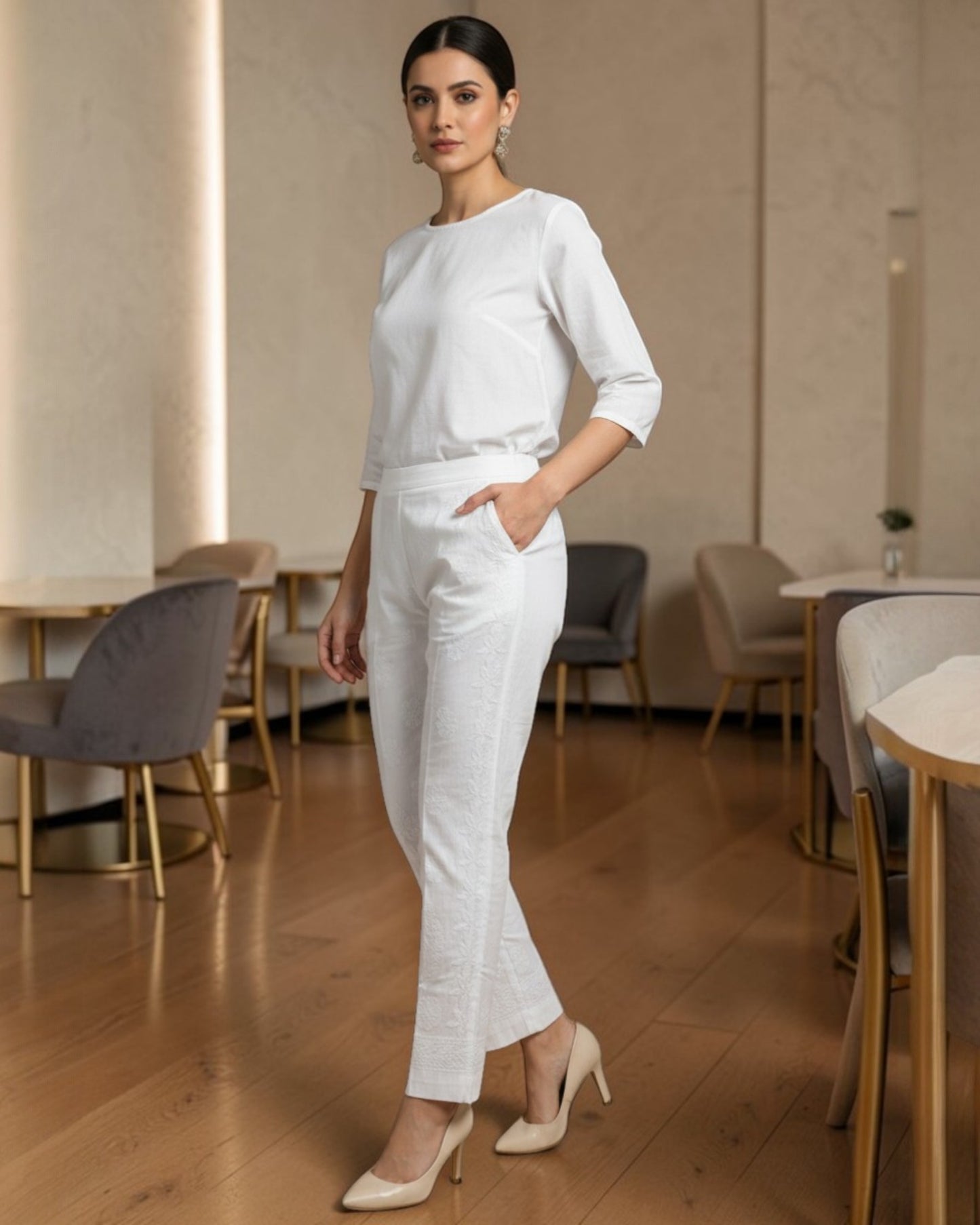WOMEN’S STRAIGHT FIT CHIKANAKRI PANT