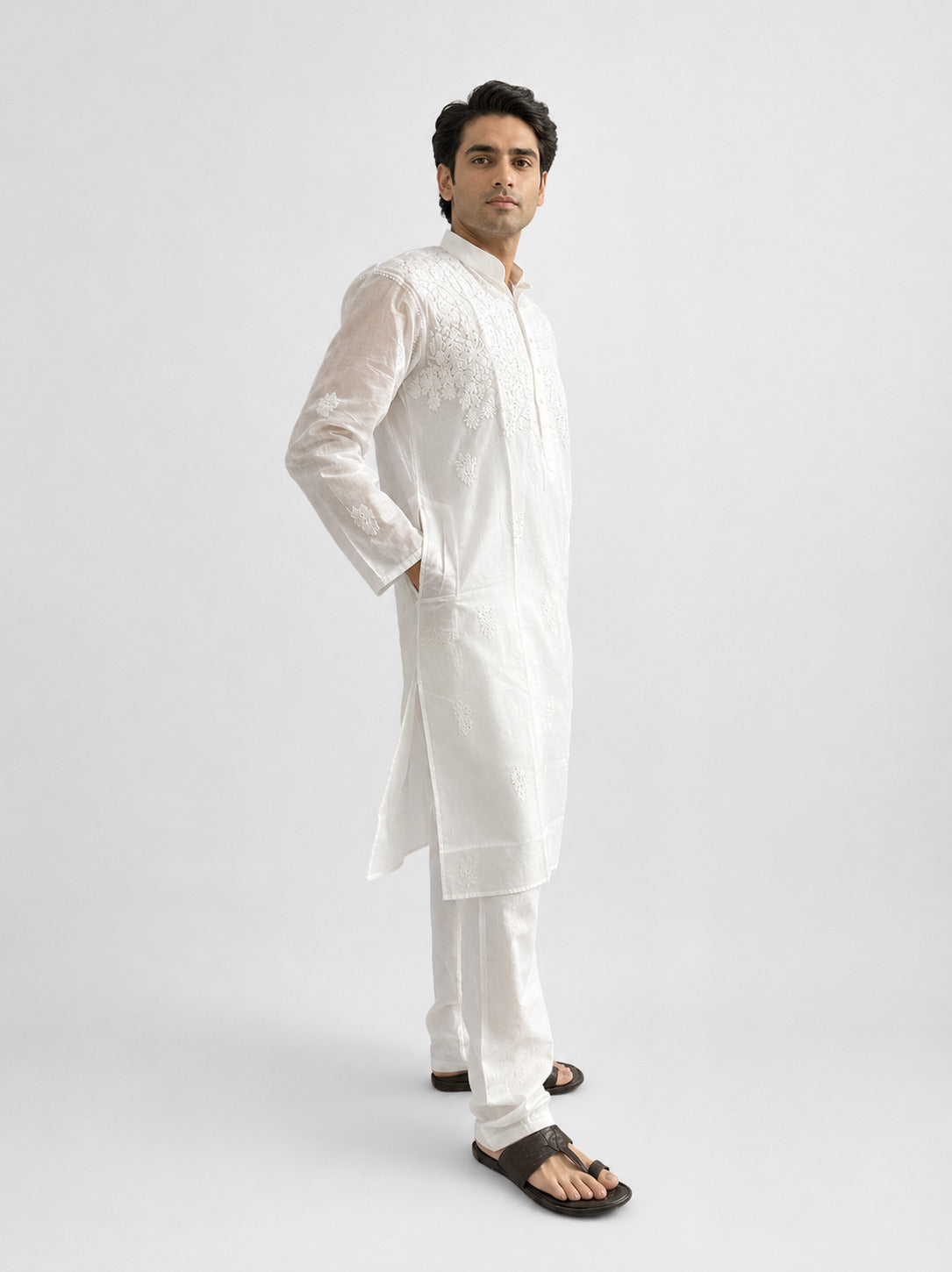 WHITE PURE COTTON LUCKNOWI CHIKANKARI MEN'S KURTA