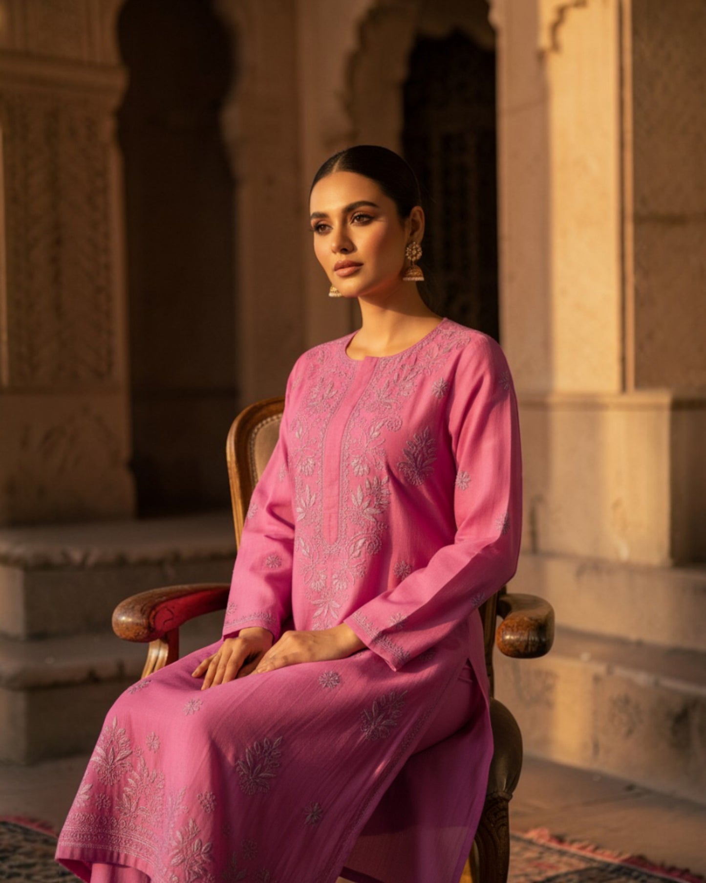 NOOR GULABI CHIKANAKRI KURTA-PREMIUM