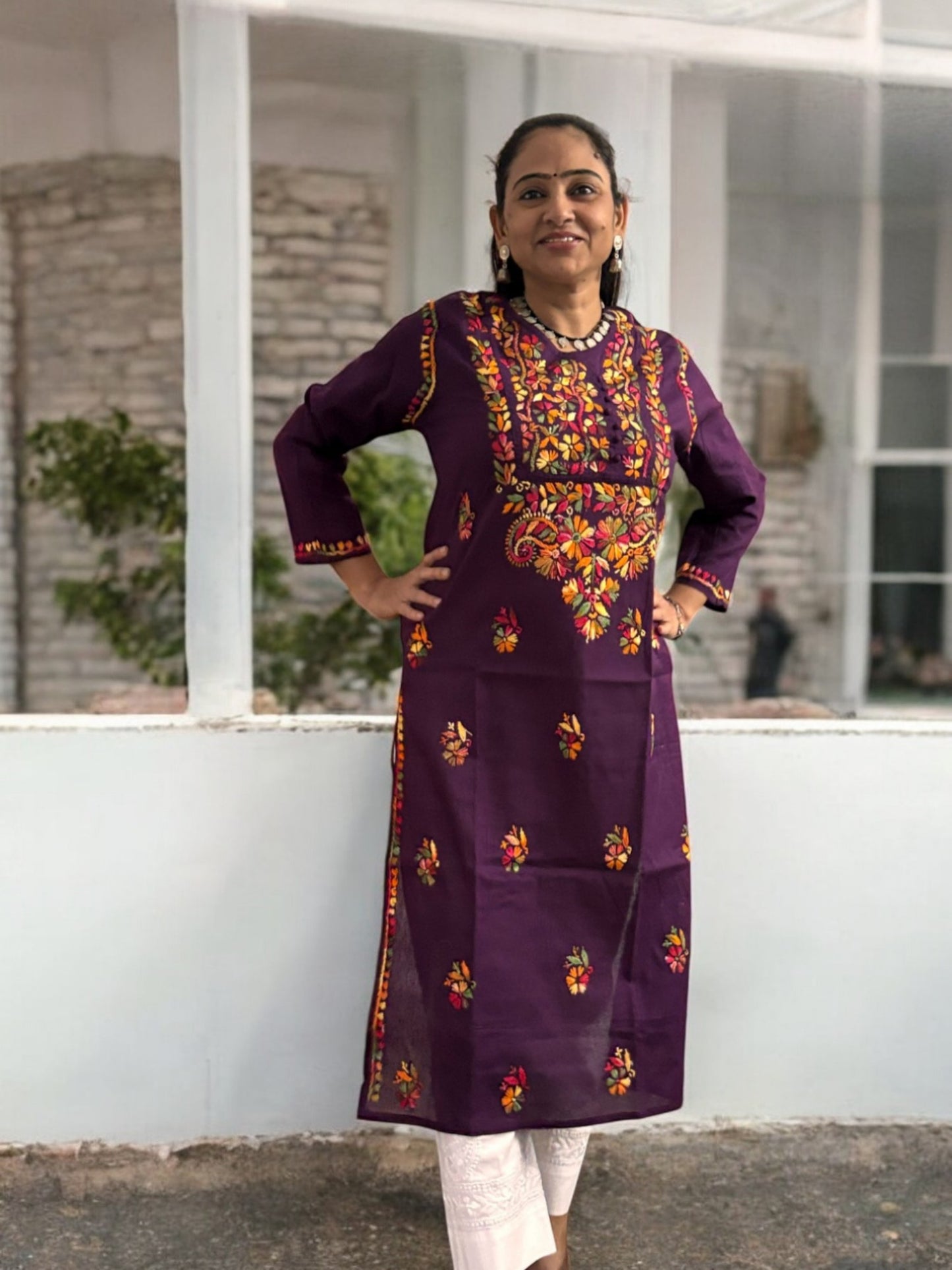 PLAIN MULTICOLOR THREAD  CHIKANKARI KURTI