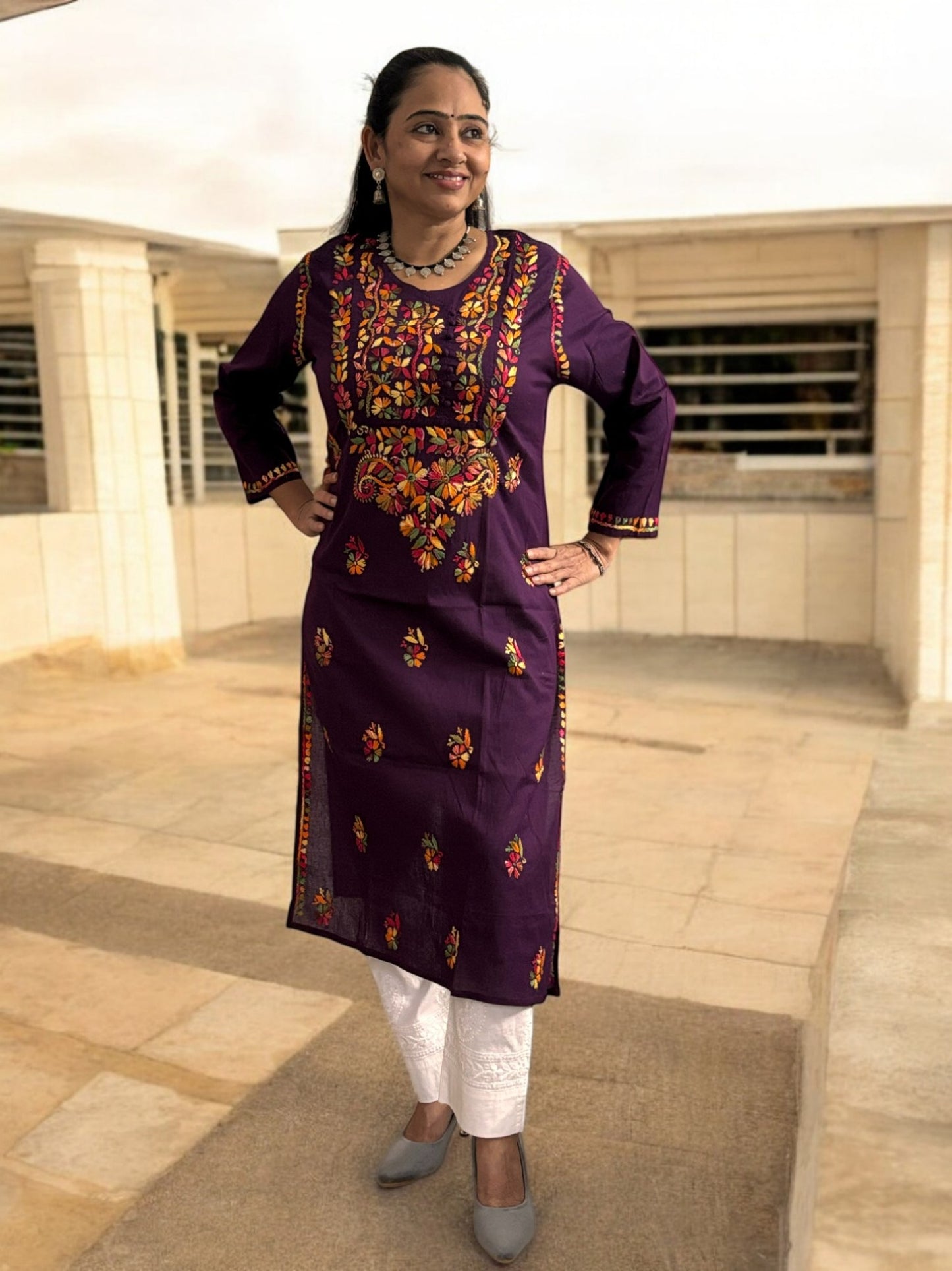 PLAIN MULTICOLOR THREAD  CHIKANKARI KURTI