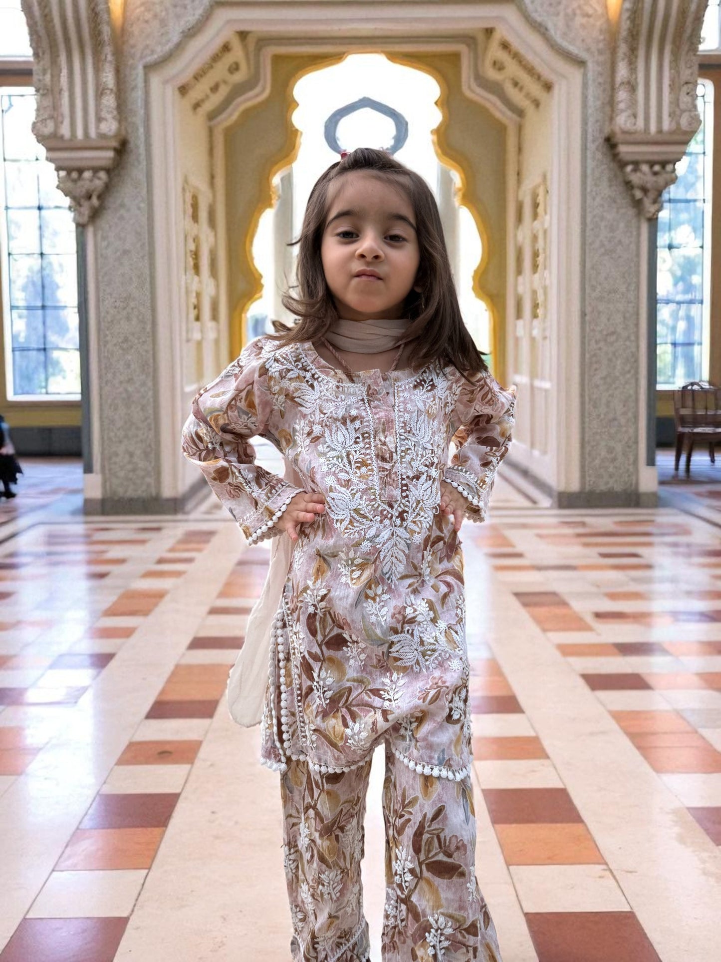 GIRLS PRINTED MUL COTTON  CHIKANKARI KURTA SET