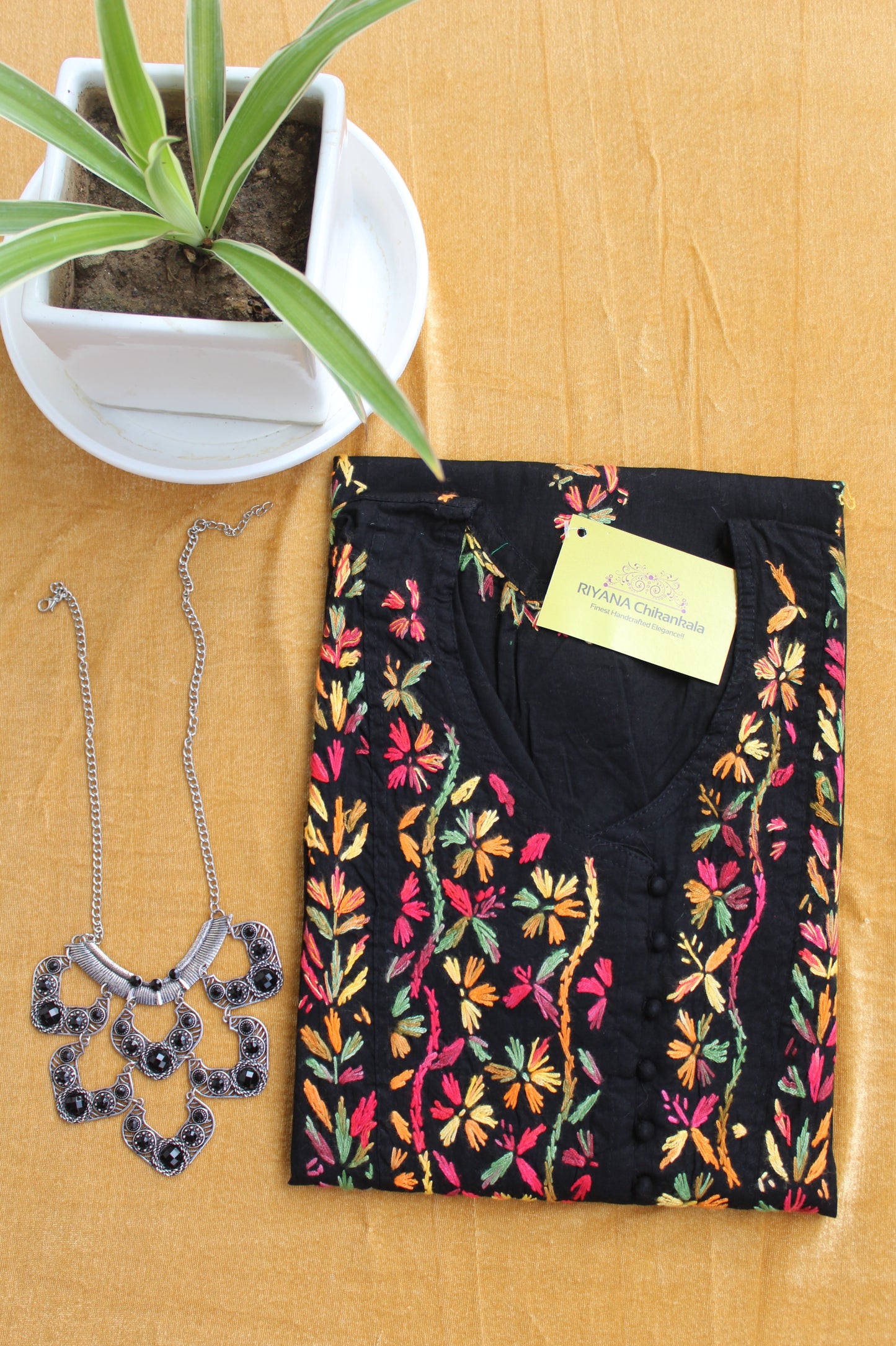 PLAIN MULTICOLOR THREAD  CHIKANKARI KURTI