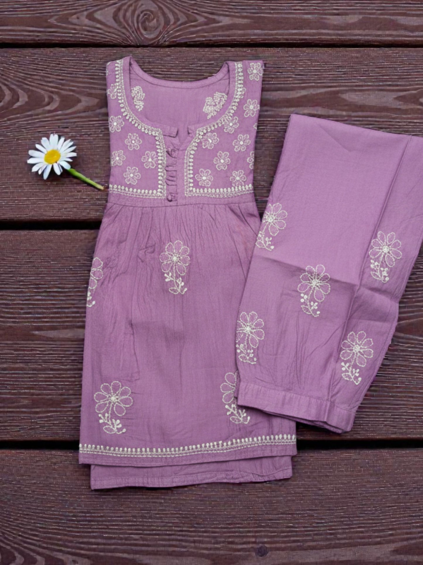 GIRLS CHANDERI SILK CHKANKARI KURTA SET