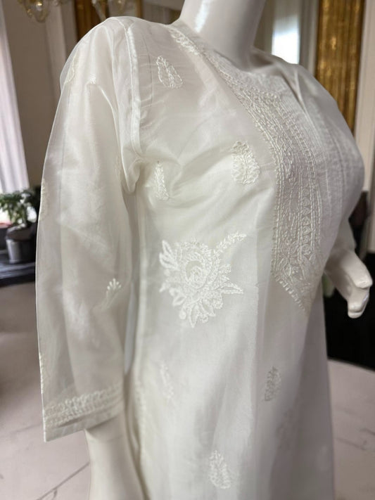 WHITE SEMI-ORGANZA CHIKANKARI KURTI