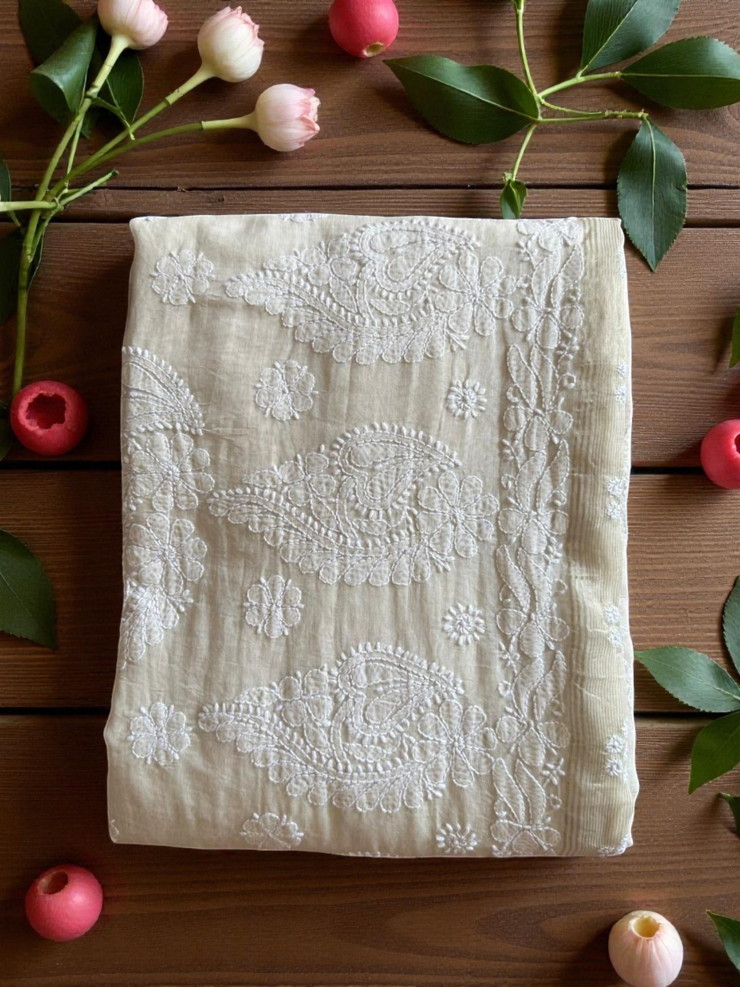 HANDCRAFTED CHANDERI COTTON CHIKANKARI SAREE-GOLDEN