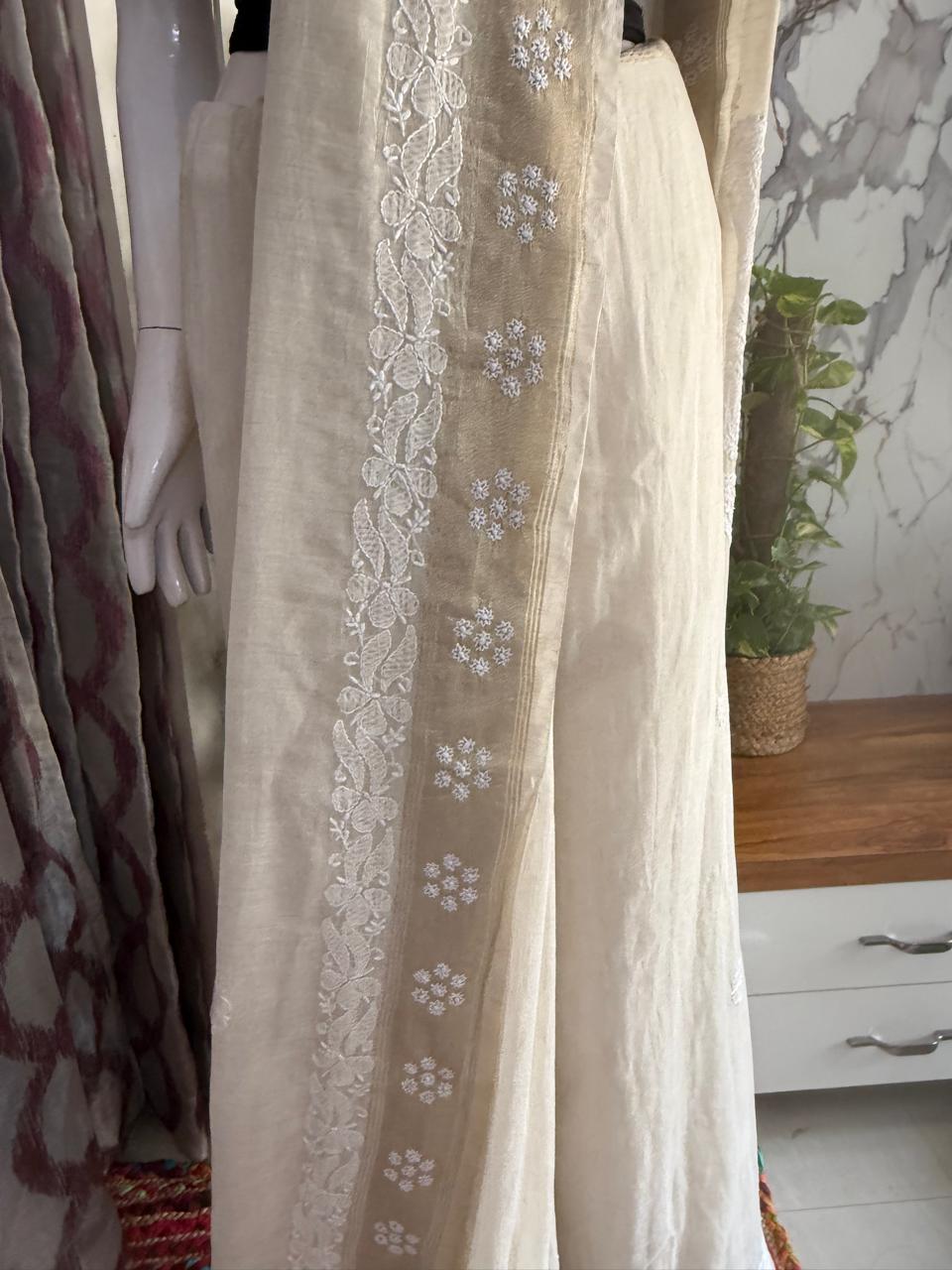 HANDCRAFTED CHANDERI COTTON CHIKANKARI SAREE-GOLDEN