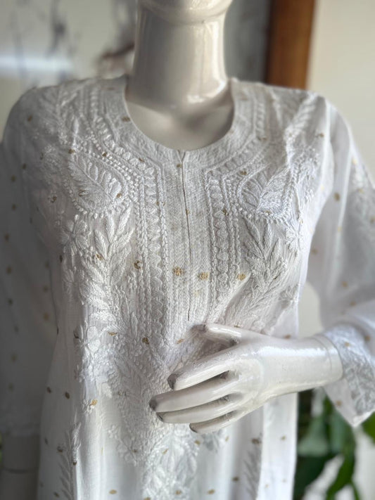 WHITE COLOR  MUSLIN CHIKANKARI KURTI
