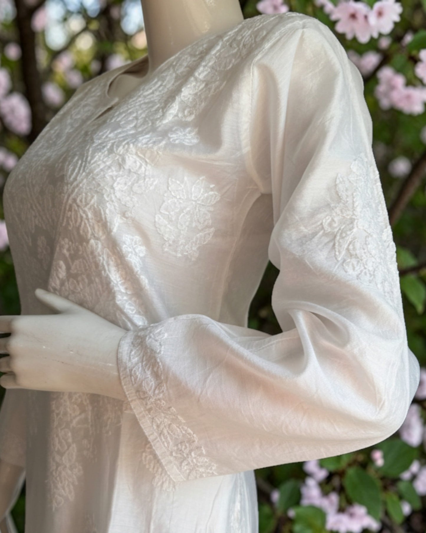 WHITE PREMIUM CHANDERI  COTTON KUTI SHADOW WORK