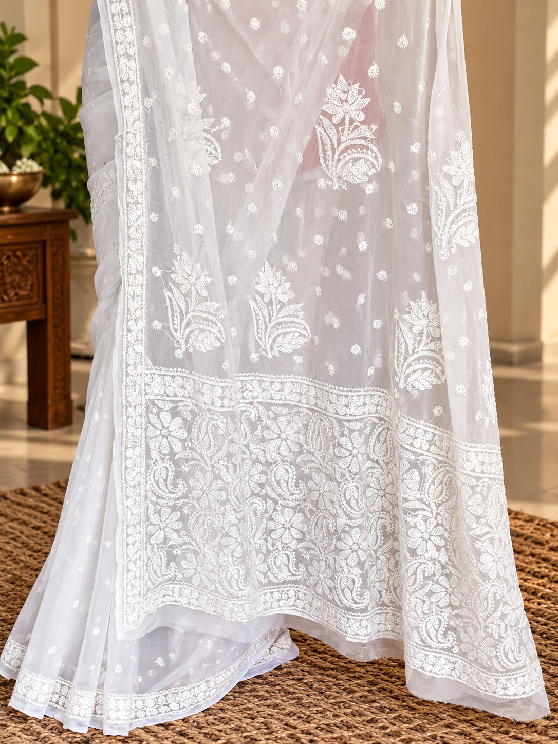 PARAMPARA VISCOSE HANDCRAFTED CHIKANAKRI SAREE