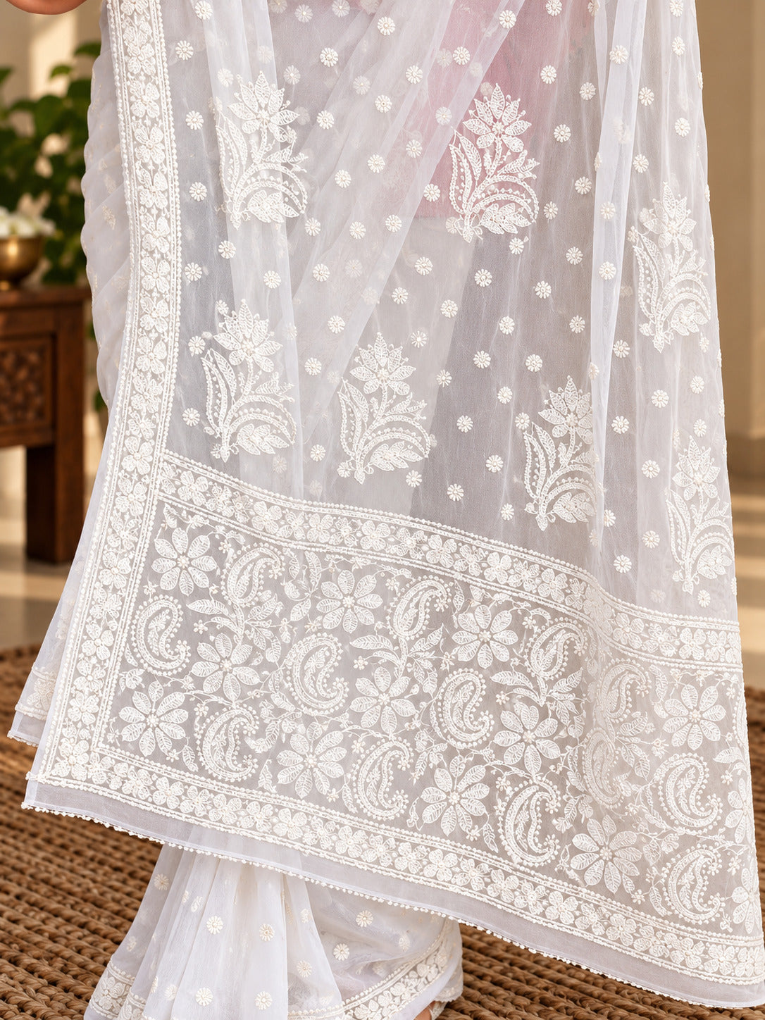 PARAMPARA VISCOSE HANDCRAFTED CHIKANAKRI SAREE