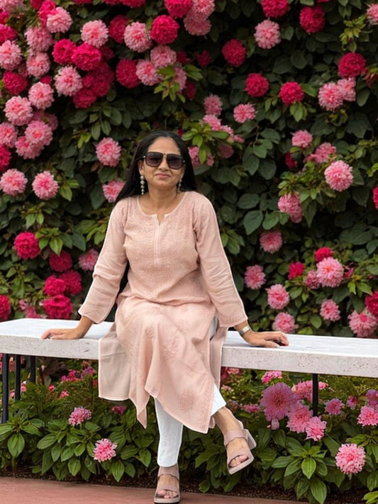 DUSKY ROSE  MUSLIN CHIKANKARI KURTI