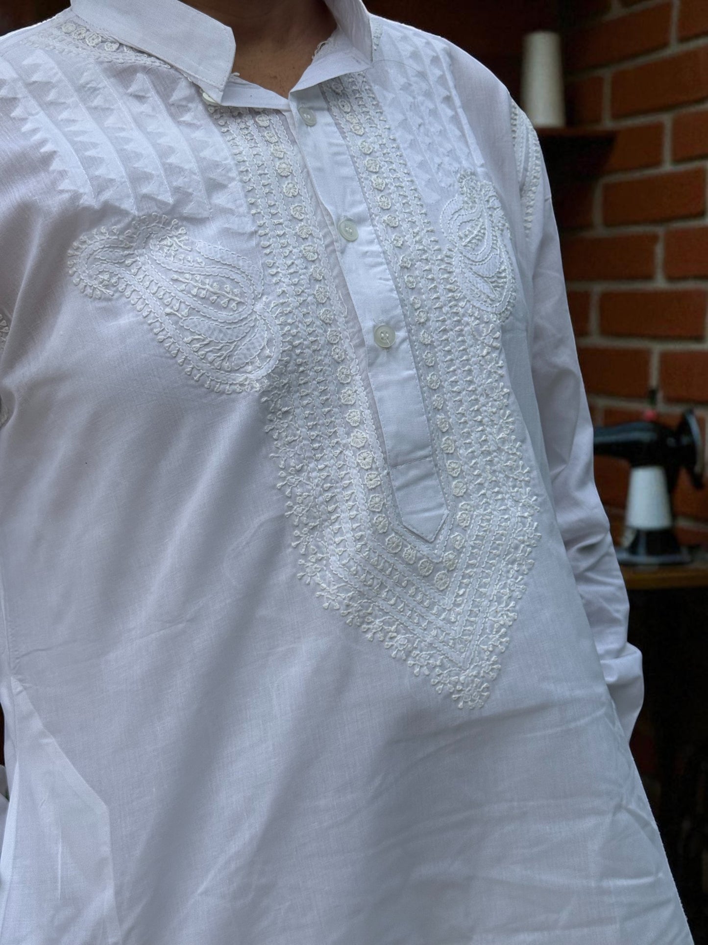 AUTHENTIC LUCKNOWI CHIKANKARI MEN’S KURTA IN PURE WHITE COTTON